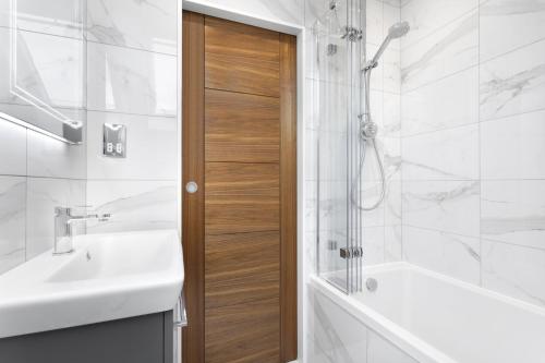 rohan rise lakes escape ambleside