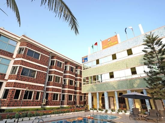 hotel sapphire international