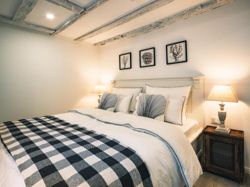 flecker hotel