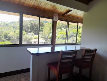 Alisson Hotel & Restaurant,,2 star