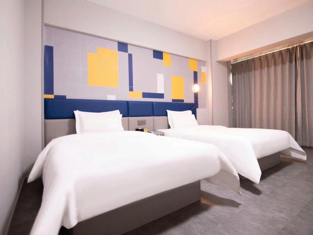 7 days inn zhengzhou renin road metro station daweicheng