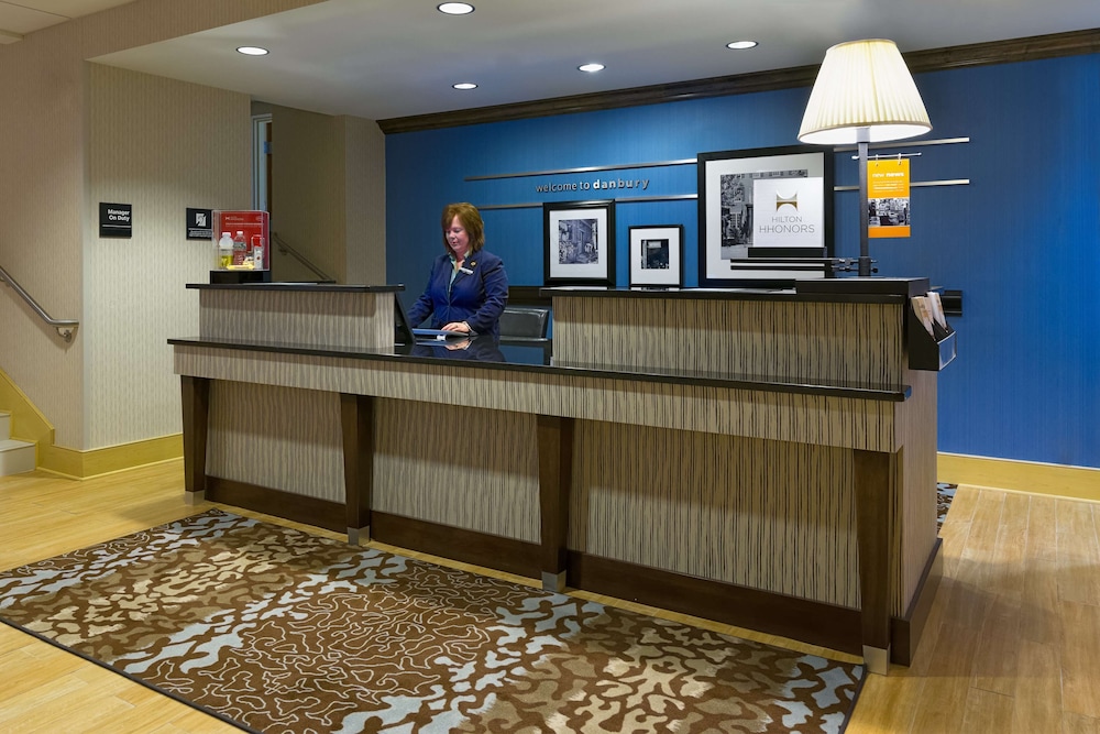 hampton inn danbury