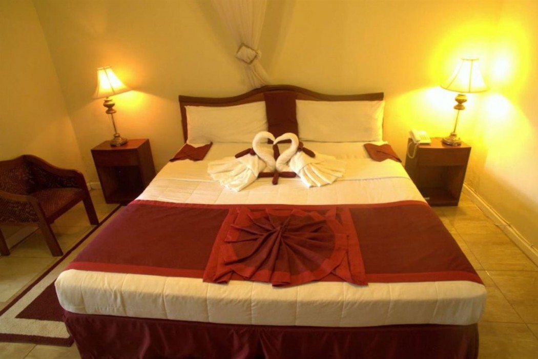 executive airport hotel