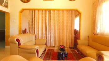 executive airport hotel