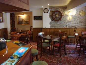 the globe inn