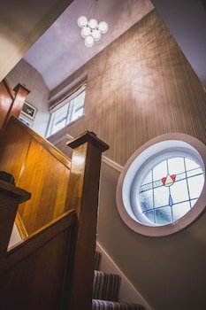 Burton Lodge Guest House And Spa,Driffield>>Brandesburton,4 star