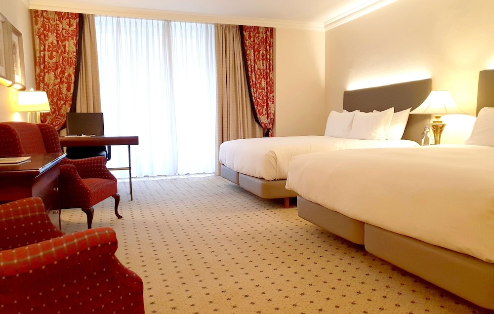 hilton antwerp old town