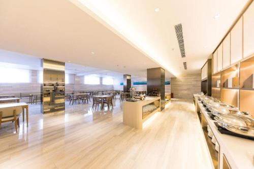 ji hotel dalian xinghai park