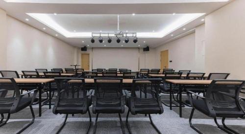 ji hotel dalian xinghai park
