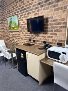 clock tower motor inn