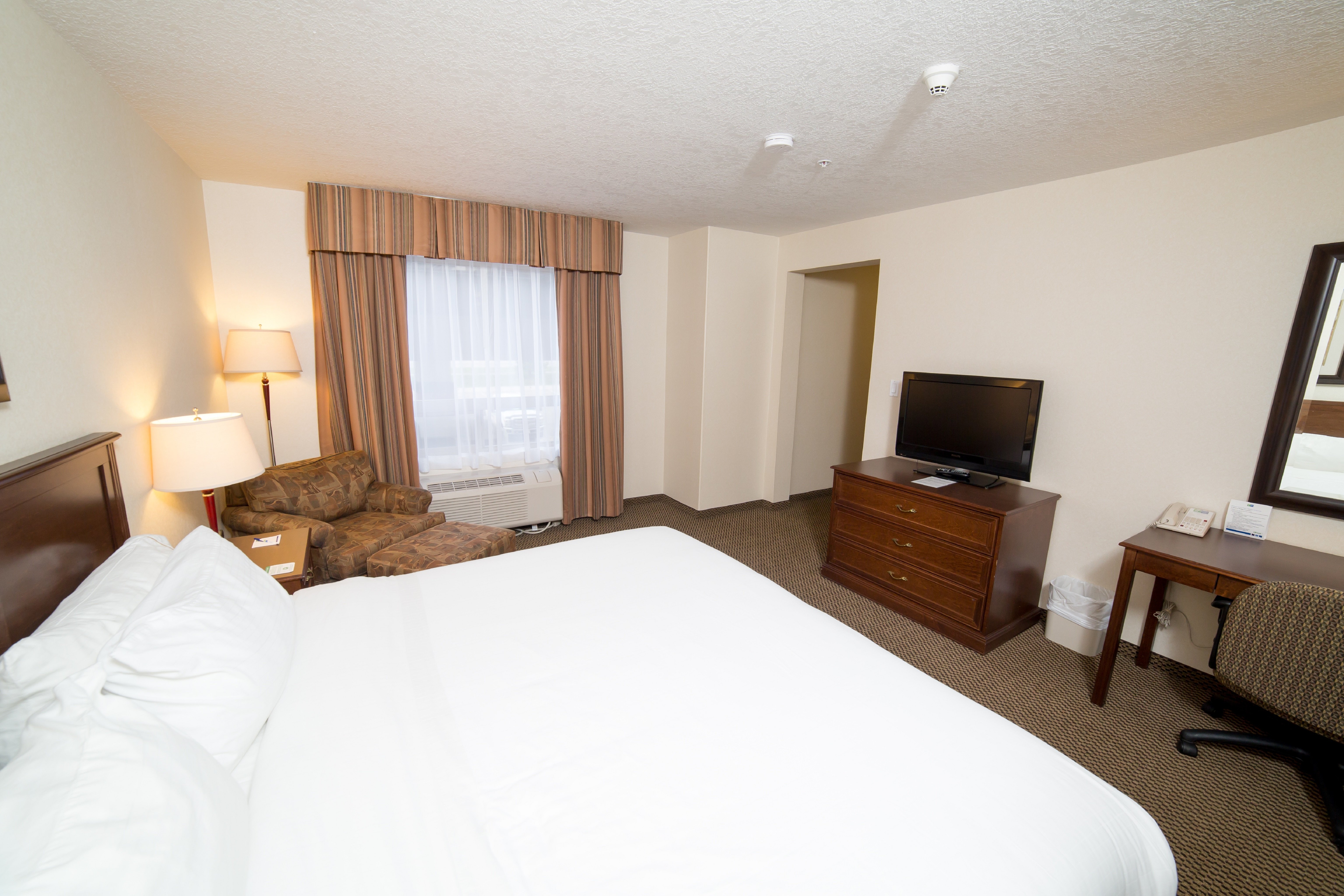 holiday inn express hotel and suites drayton valley by ihg