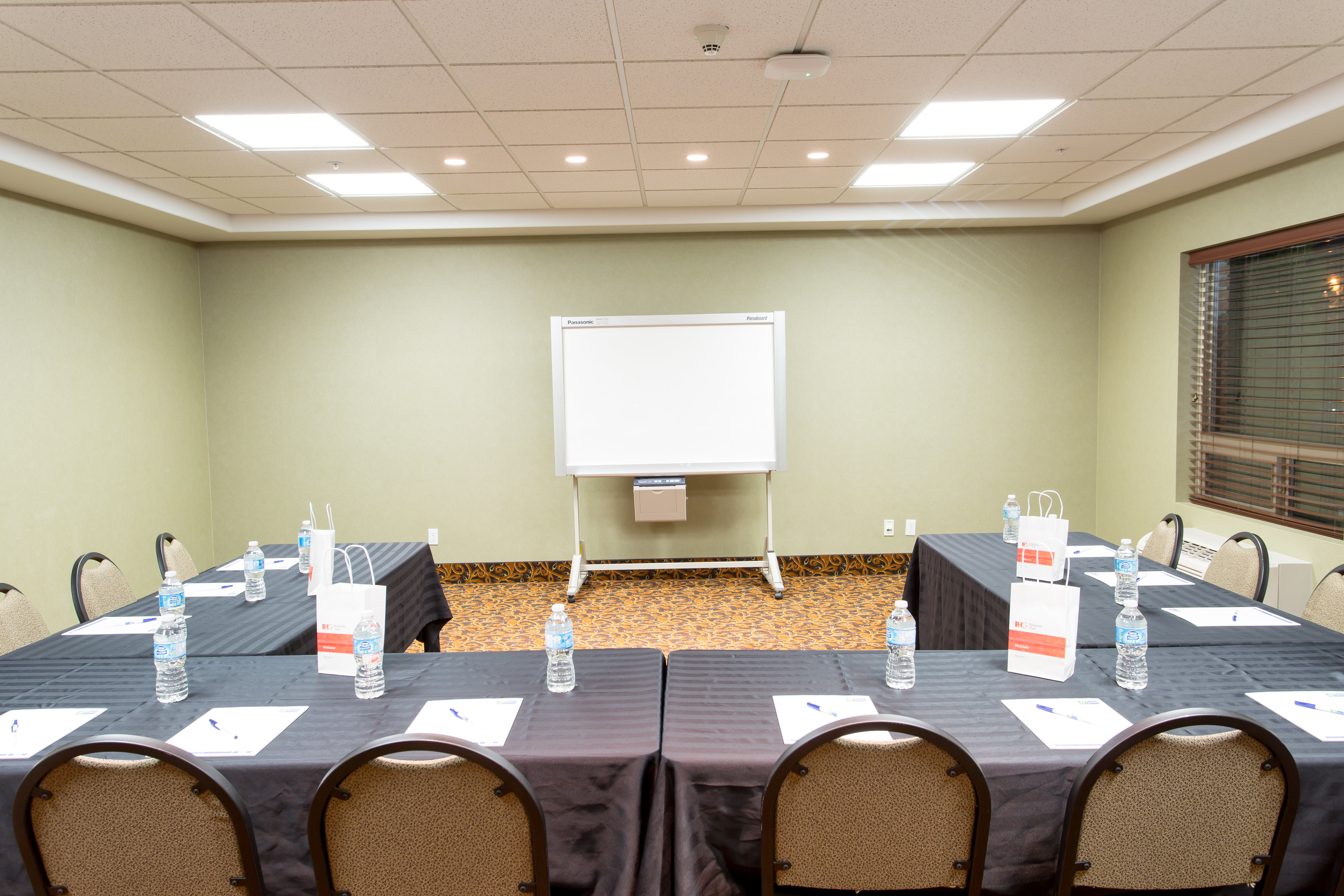 holiday inn express hotel and suites drayton valley by ihg
