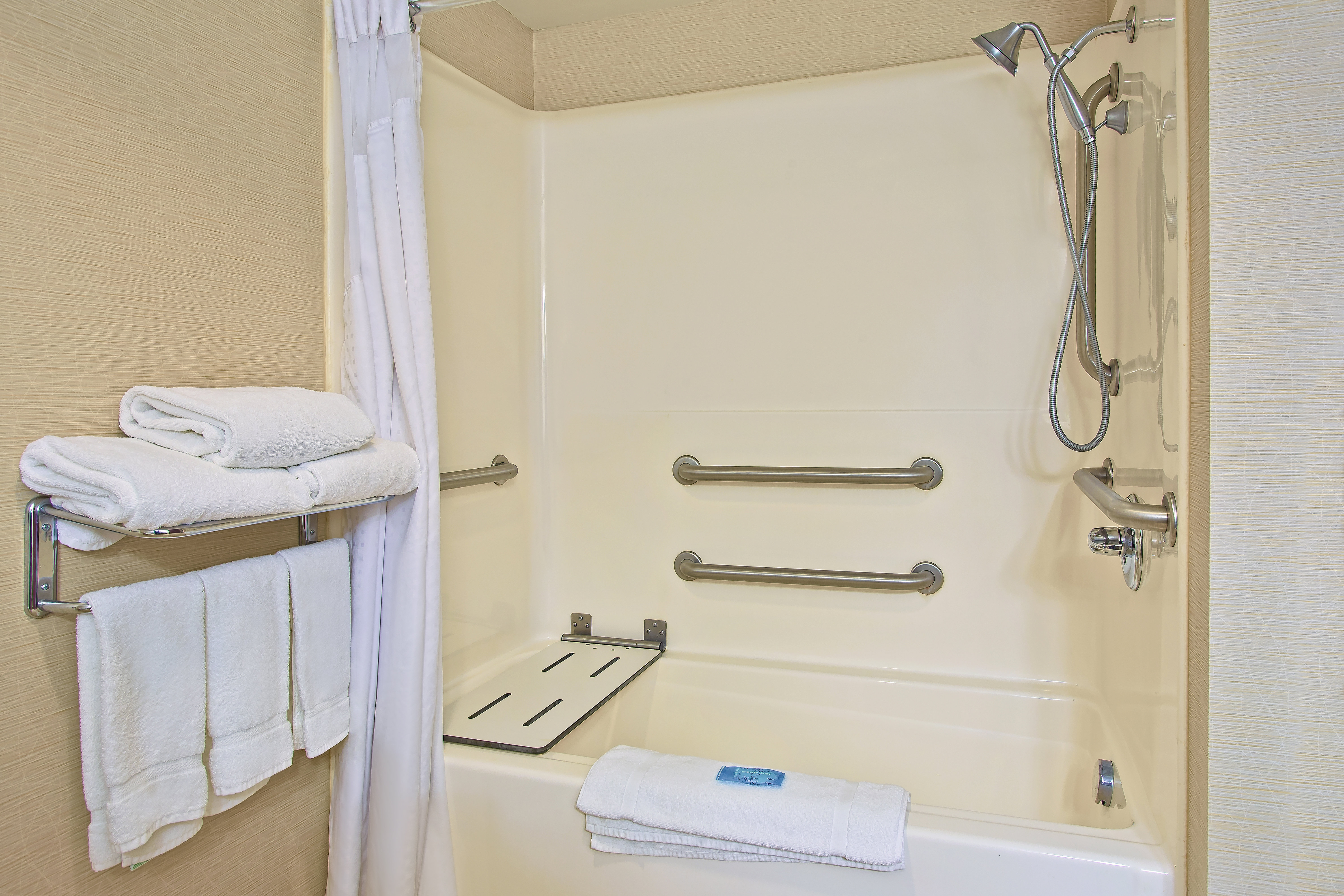 holiday inn express and suites pittsburgh west mif