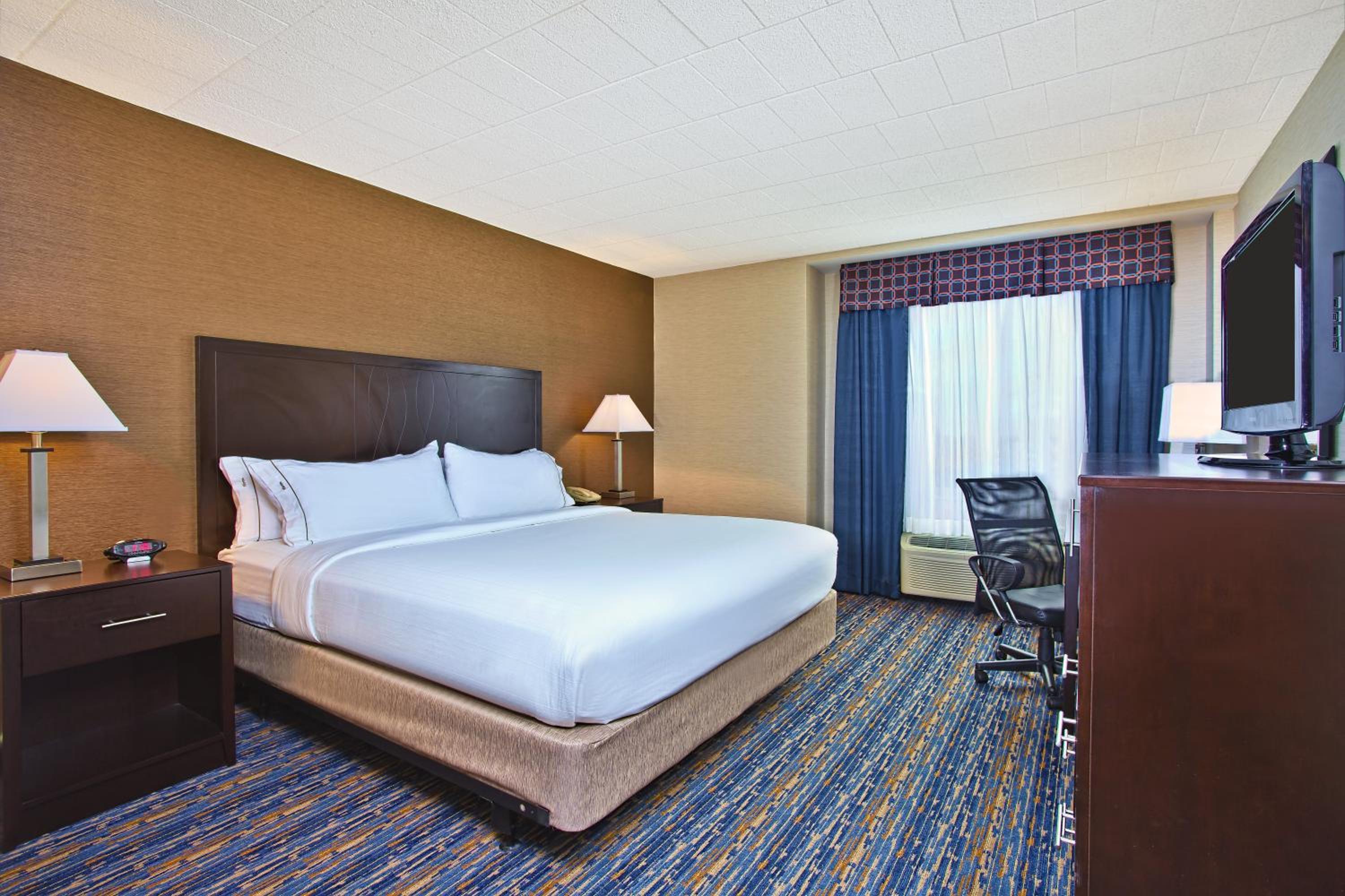 holiday inn express and suites pittsburgh west mif