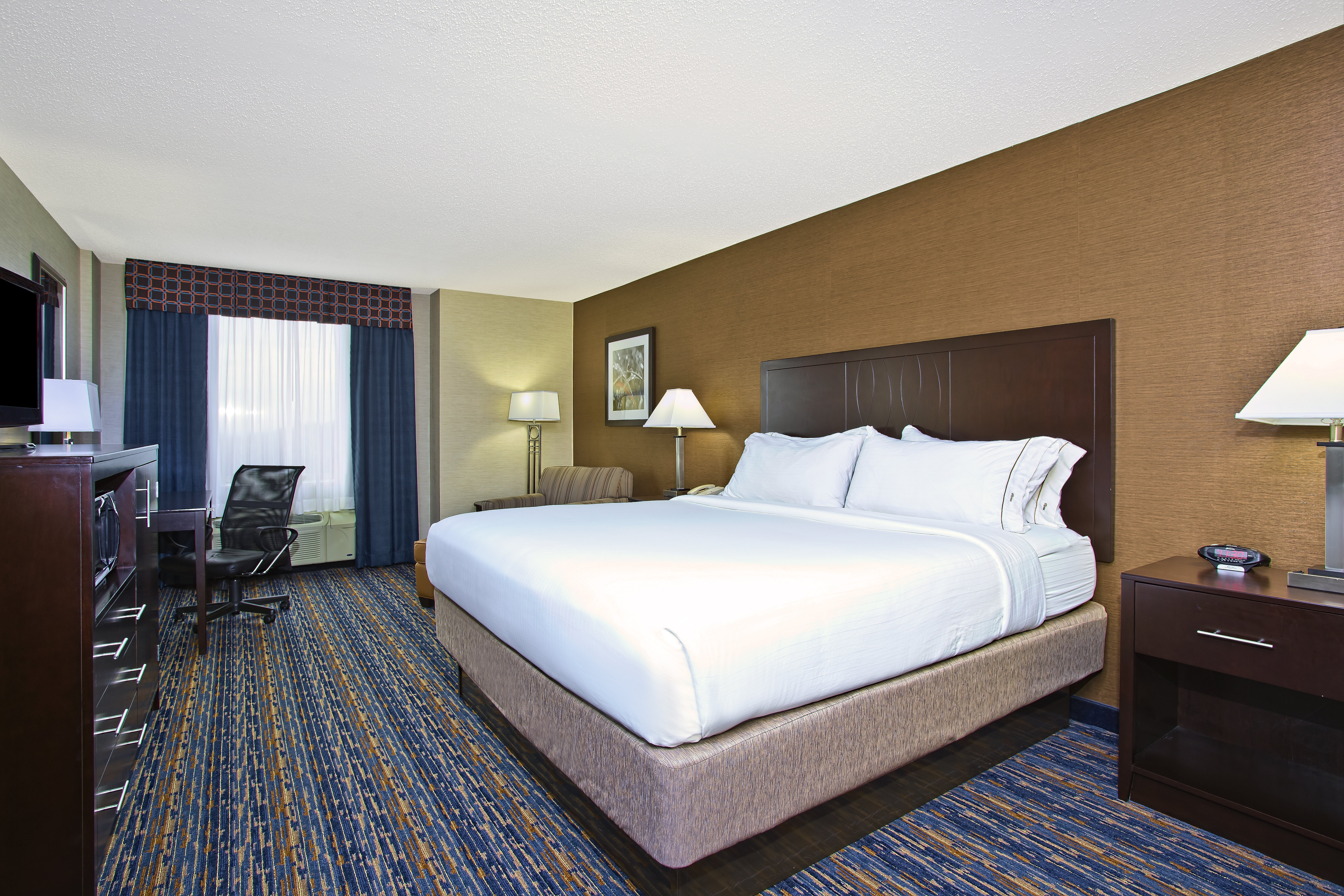 holiday inn express and suites pittsburgh west mif