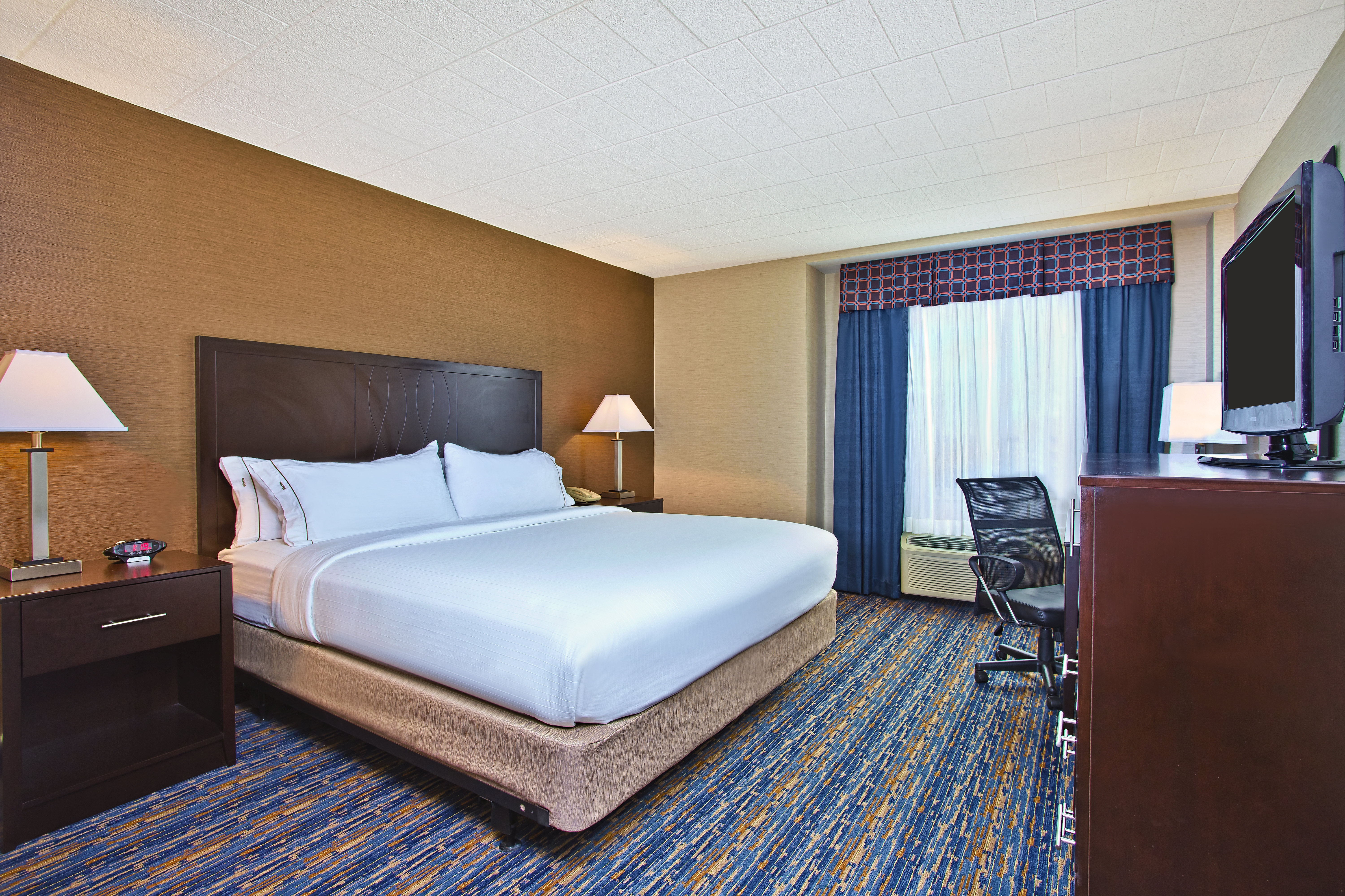 holiday inn express and suites pittsburgh west mif