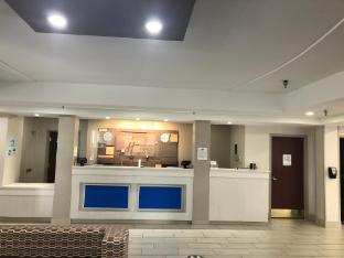 holiday inn express and suites pittsburgh west mif