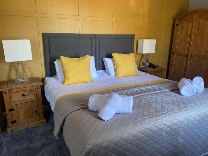 oaks hotel