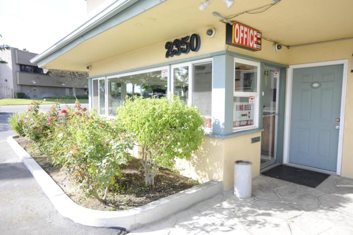 victoria motel