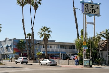the shores inn and beach houses