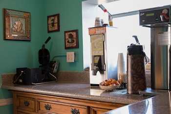 the shores inn and beach houses