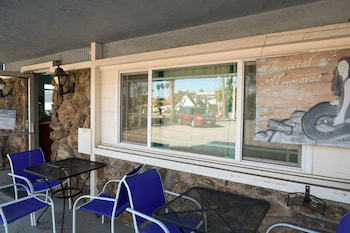 the shores inn and beach houses