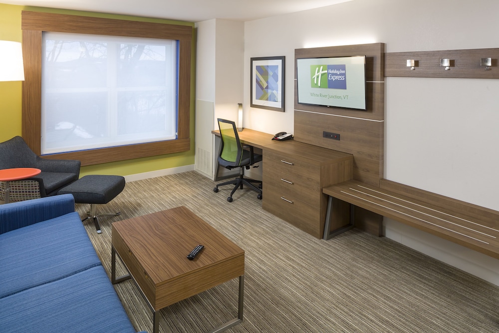 holiday inn express and suites white river junction