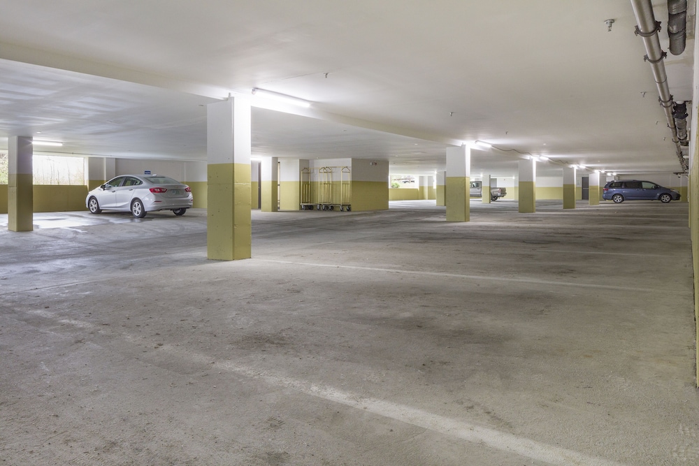 holiday inn express and suites white river junction
