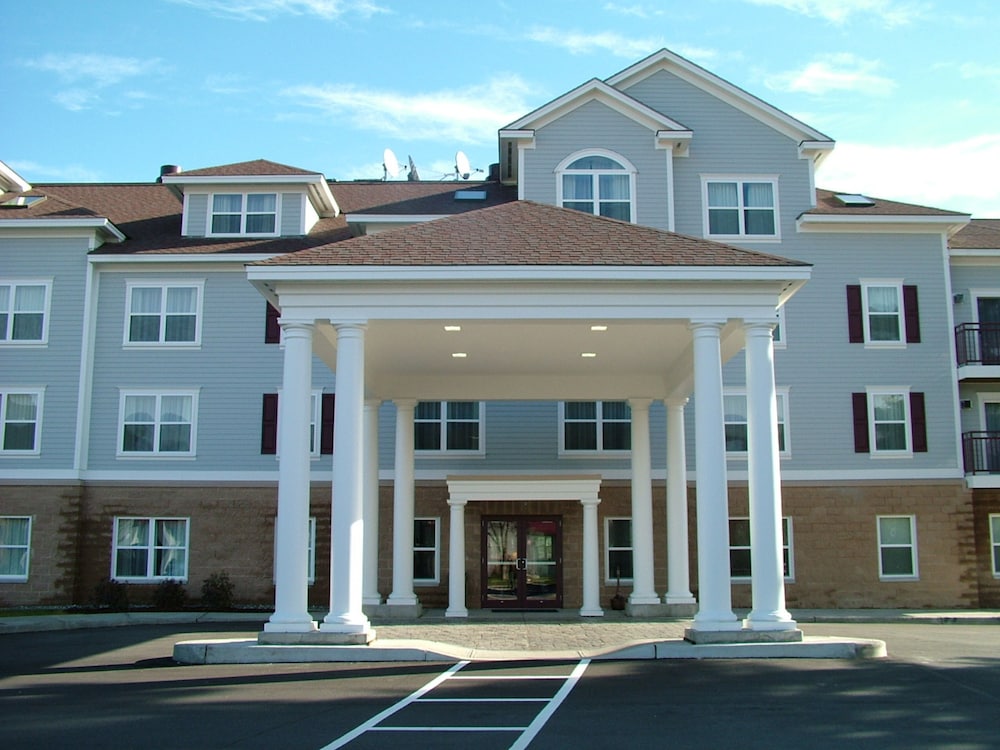 holiday inn express and suites white river junction