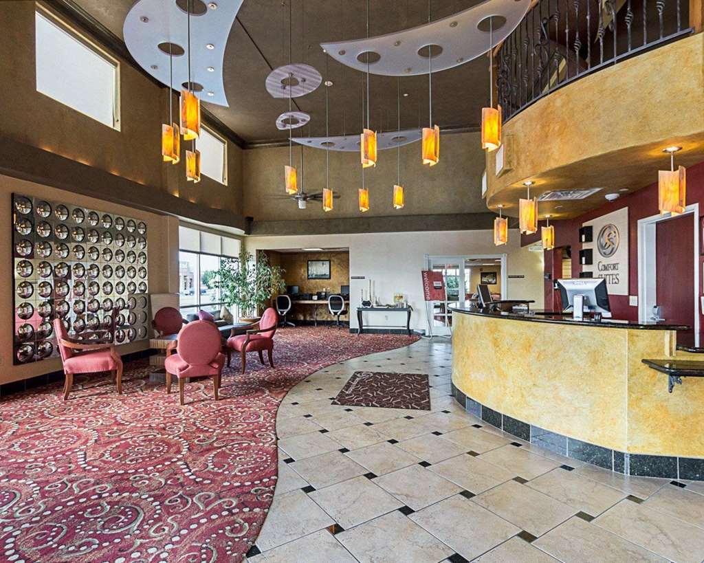 comfort suites airport