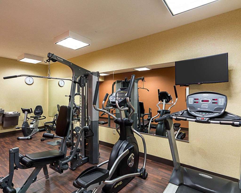 comfort suites airport