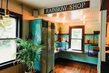 rainbow mountain resort