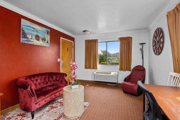 americana inn