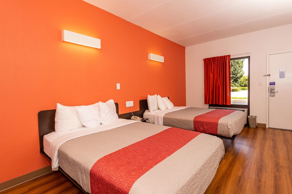 motel 6 kingsport tn