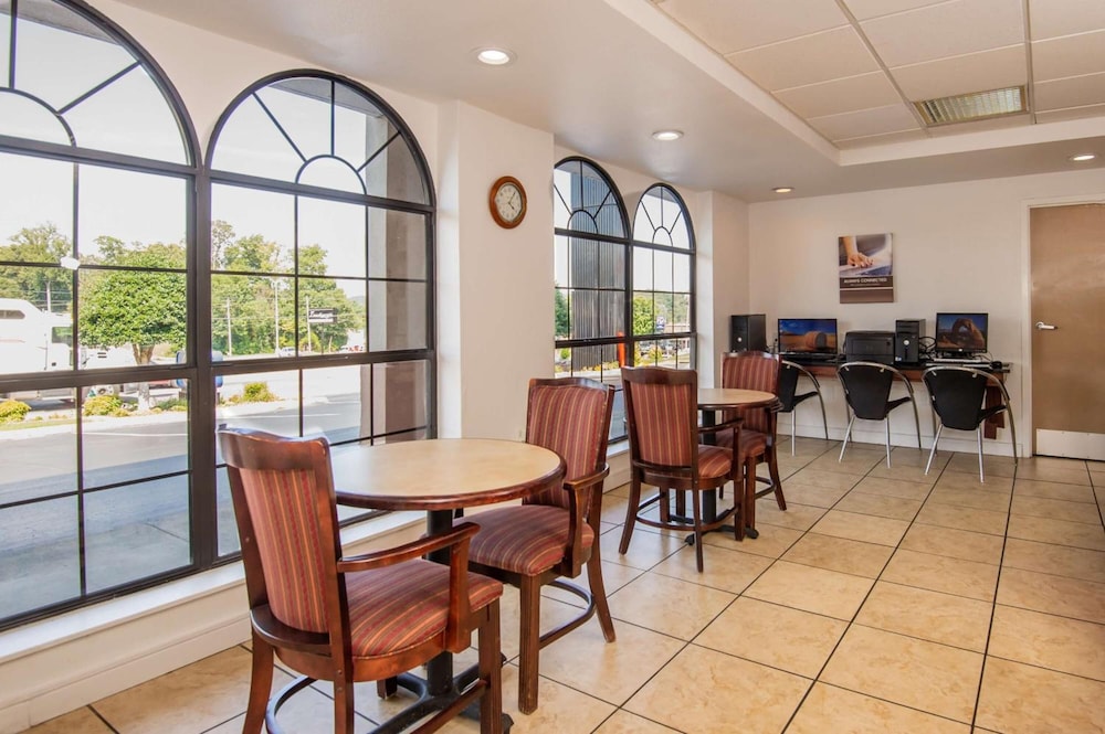 motel 6 kingsport tn