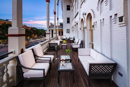 the adelphi hotel