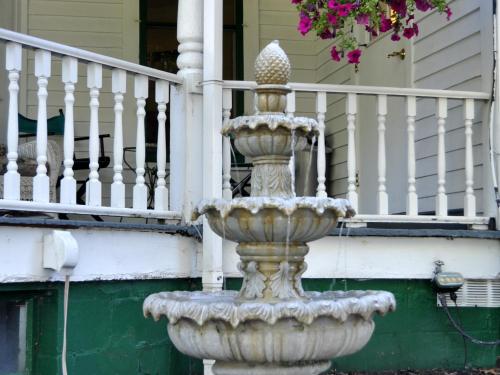 annes washington inn adults only
