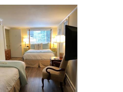 annes washington inn adults only