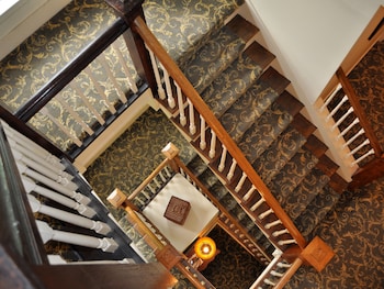 annes washington inn adults only