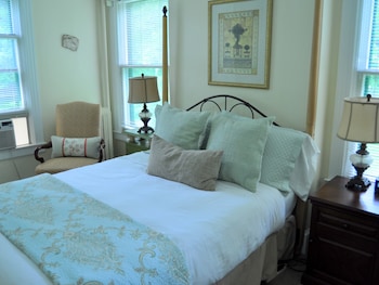 annes washington inn adults only