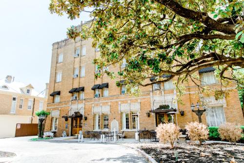 the faust hotel