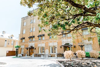 the faust hotel