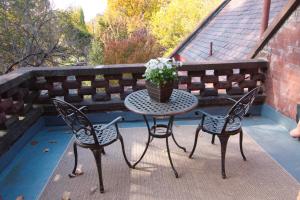 louisville bourbon inn