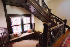 louisville bourbon inn