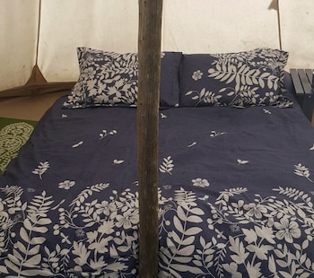 oddfellow inn and farm