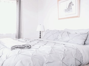 oddfellow inn and farm