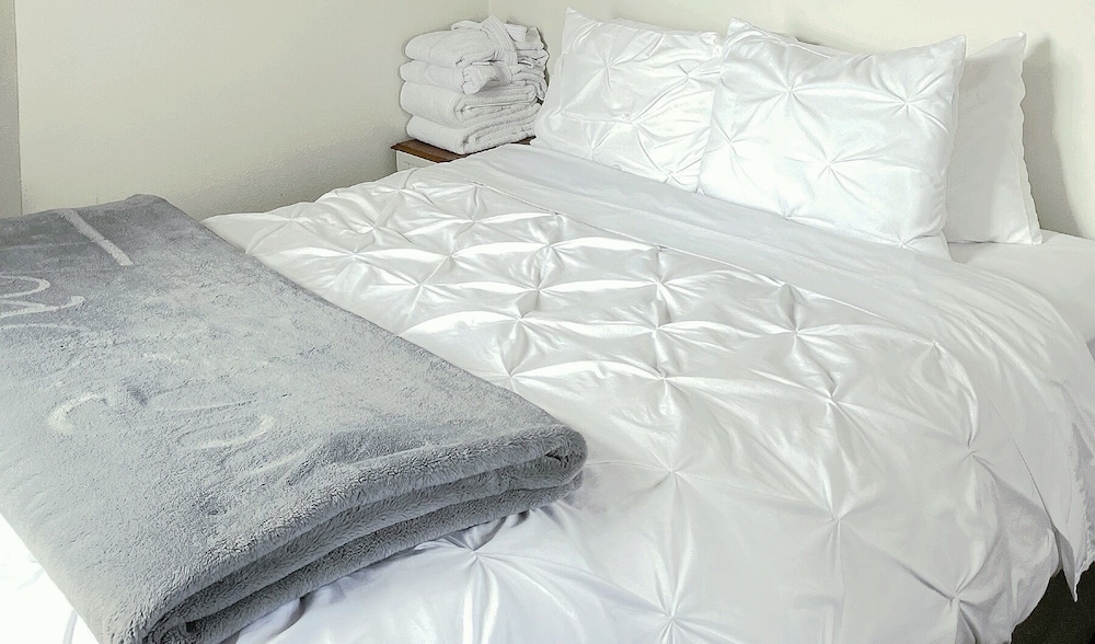 oddfellow inn and farm