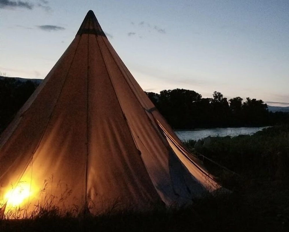 oddfellow inn and farm