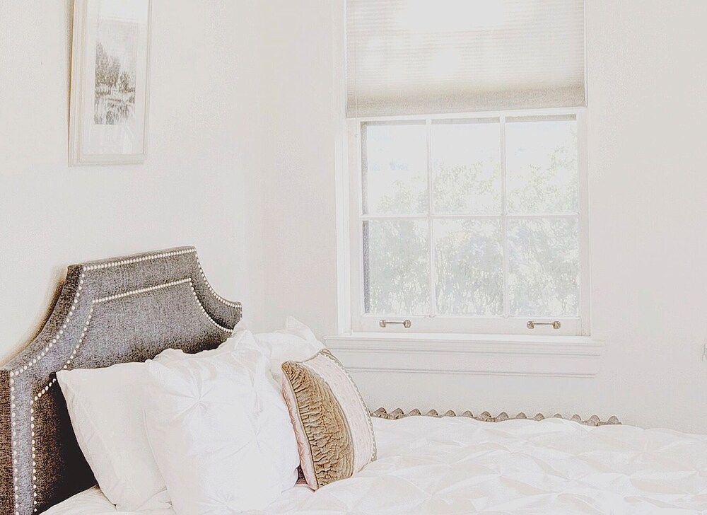 oddfellow inn and farm