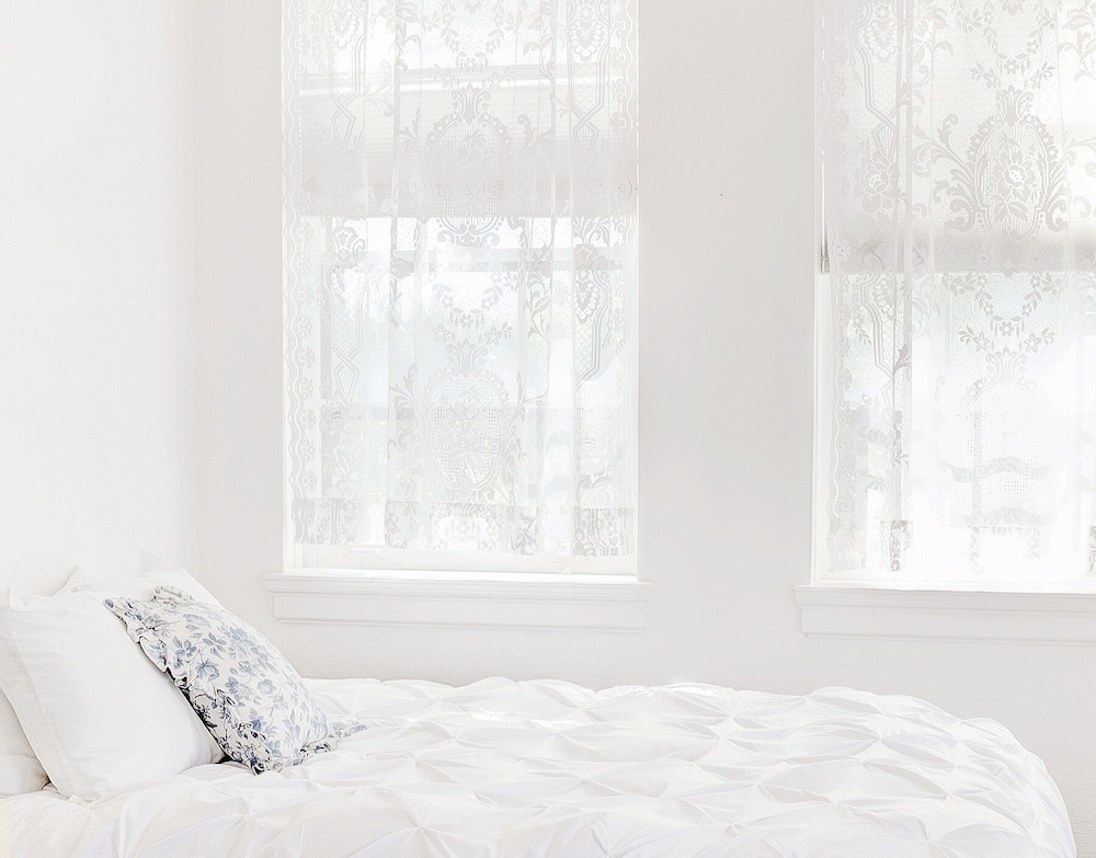 oddfellow inn and farm